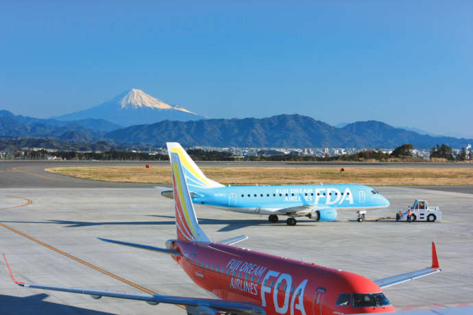 富士山静岡空港の飛行機