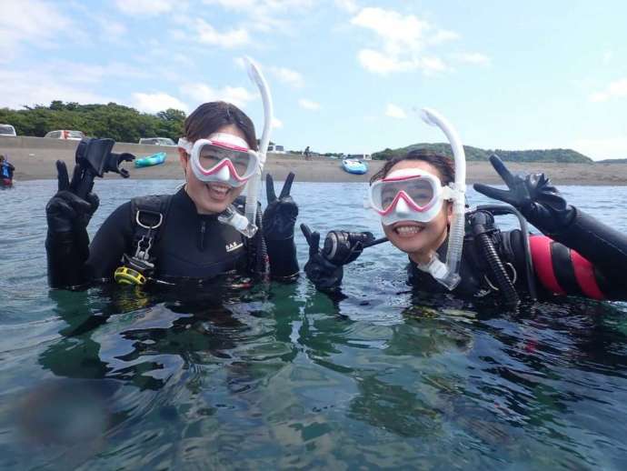 「沖ノ島ダイビングサービス マリンスノー」の体験ダイビングの様子
