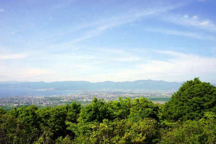 円山展望台から見える岩内町の街並み