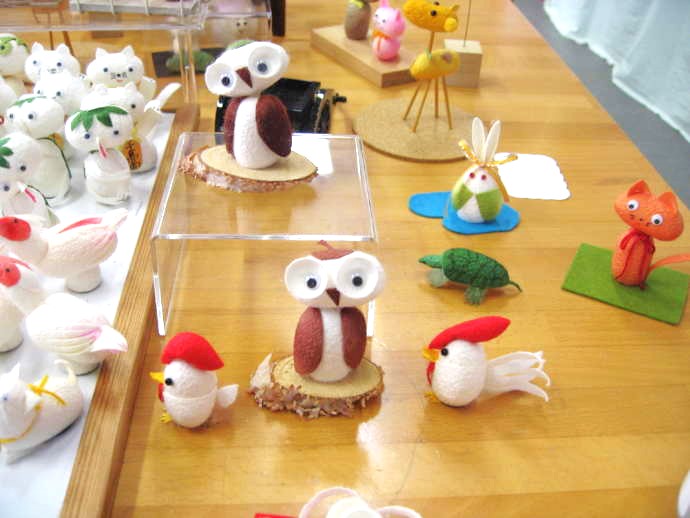 繭玉で作る動物人形