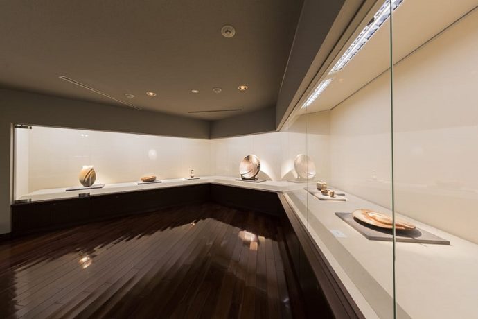 三木美術館で展示されている陶磁器