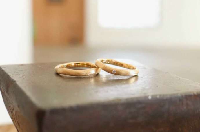 ブライダルジュエリー専門店鶴（mikoto）のマット仕様の結婚指輪