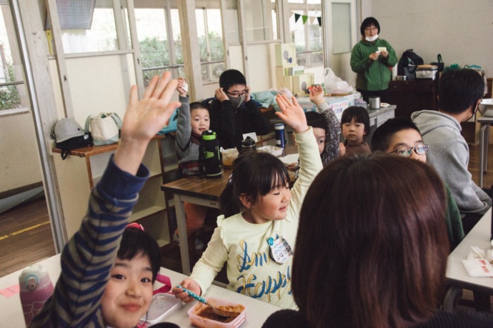 諸塚村の子どもたちの授業風景