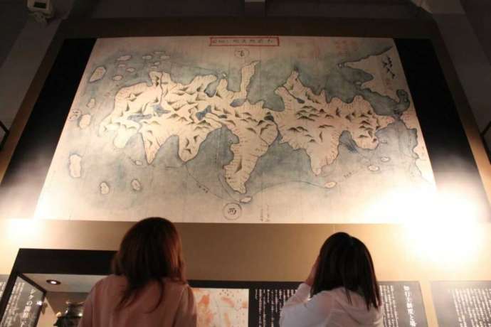 総合交流促進施設 元陣屋で見られる北海道の古地図