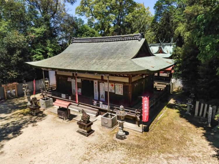 ドローンで撮影した奈良県磯城郡にある「村屋坐弥冨都比売神社」