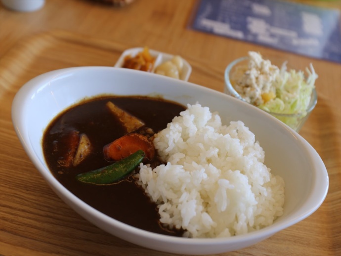 長門市にある食堂・カフェ ソレイネのカレー