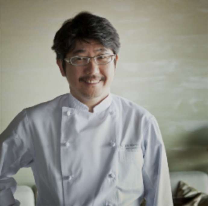 佐原商家町ホテルのレストランLE UNの料理長・石井之悠氏の写真