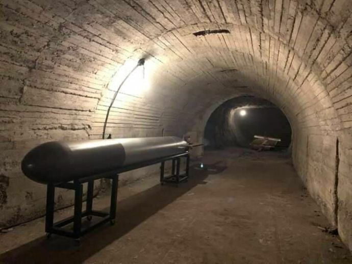 「ひみつ基地ミュージアム」内の、地下魚雷調整場