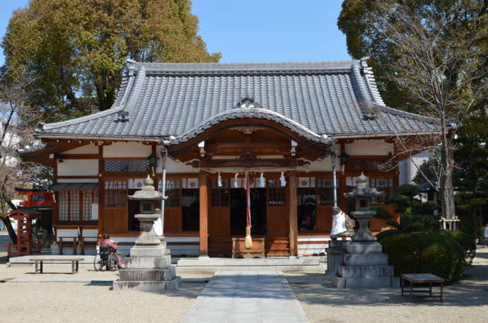 大阪府高槻市にある野見神社の社殿