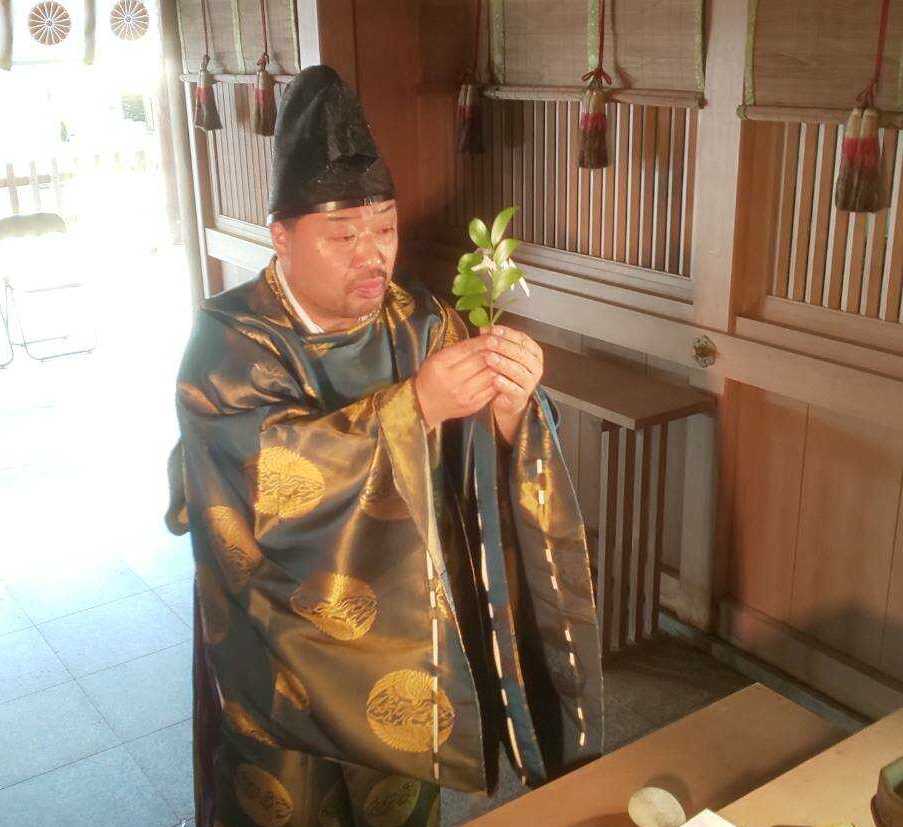 熊野若王子神社の縁結び祈願の様子