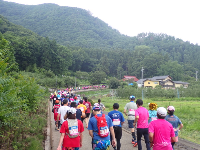 長野県小布施町で開催される小布施見にマラソンを楽しむランナー