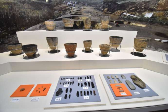 「帯広百年記念館」に展示されている土器・石器