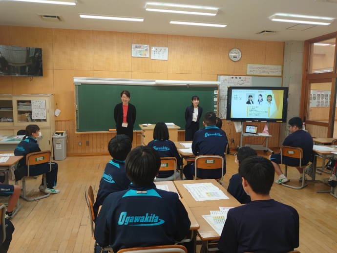 小川北義務教育学校で行われたライフデザインセミナーの様子