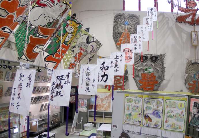 東近江大凧会館の聖徳太子の凧の展示