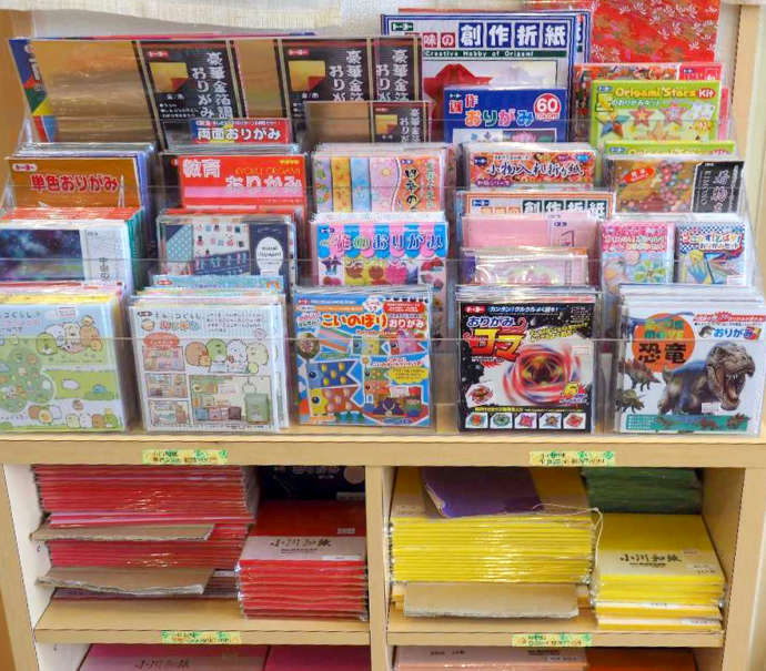 東京おりがみミュージアムの折紙販売コーナー