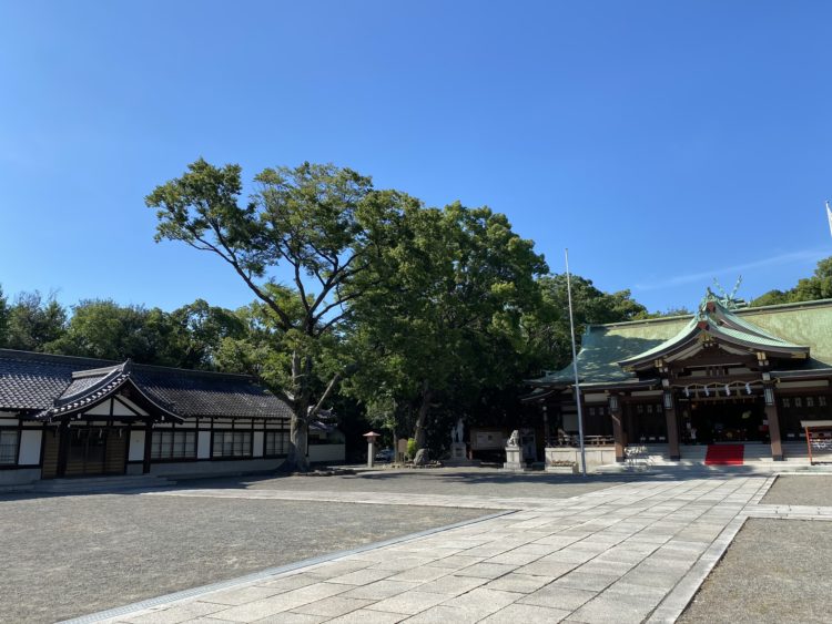 大阪市の神前式 広い御社殿でゆったりと挙式ができる 大阪護国神社 の魅力とは