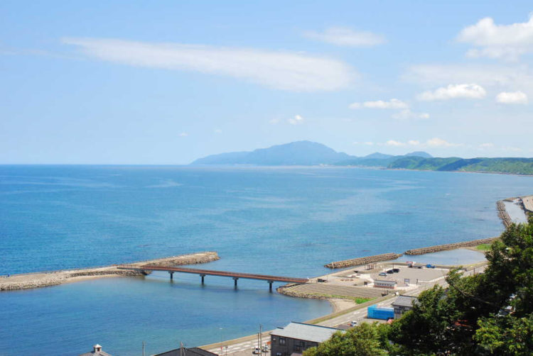 新潟県三島郡にある良寛記念館周辺の眺め