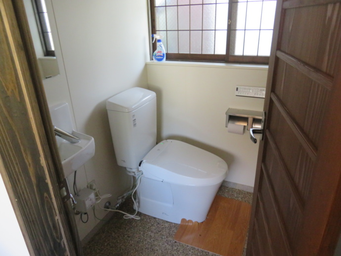 鹿島市の移住体験施設のトイレ