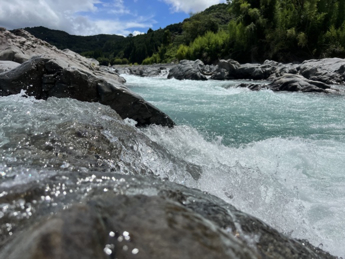 相良村を流れる川辺川の写真