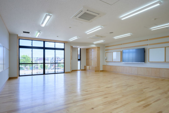 松尾小学校新校舎の普通教室
