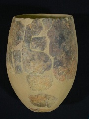 「佐世保市博物館島瀬美術センター」で展示している国内最古級の豆粒文土器