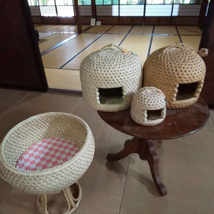 関川村の伝統工芸品「猫ちぐら」