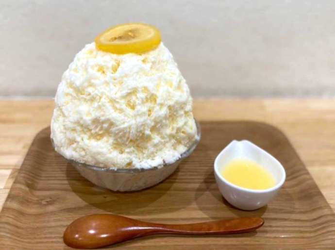 東京都豊島区巣鴨にある「かき氷工房 雪菓」でいただける「レモンミルク」
