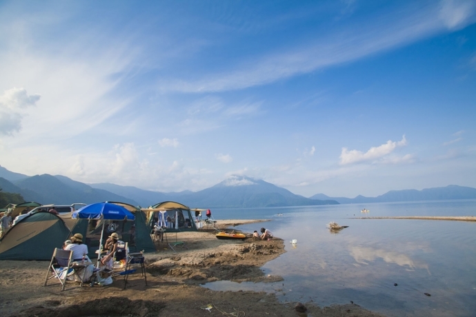 ちとせ美笛キャンプ場から見る周辺の支笏湖や山々