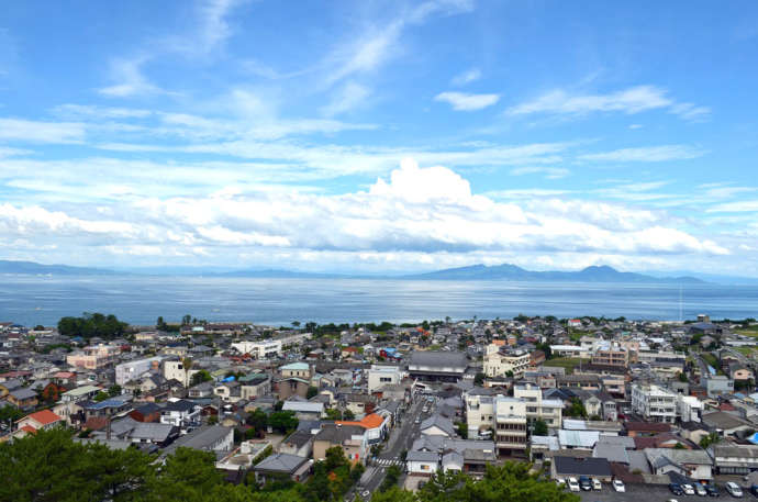長崎県島原市にある島原城天守閣からの眺め