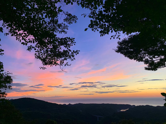 宿坊から眺める日本海の夕景