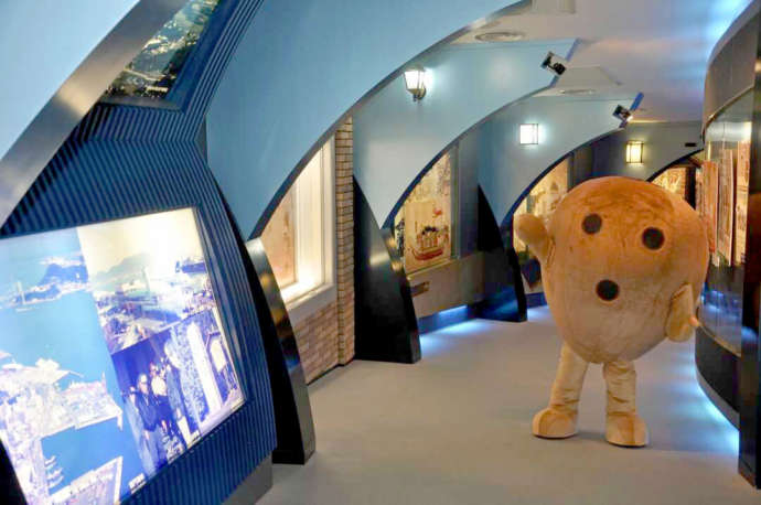 下関市立考古博物館のタイムトンネル