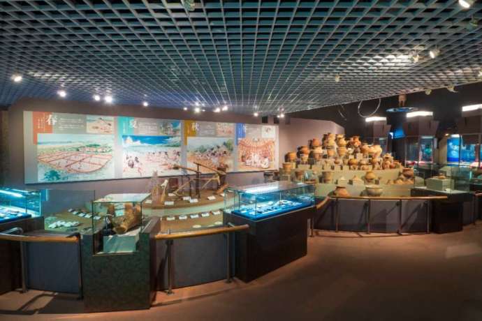 下関市立考古博物館の弥生時代の展示コーナー