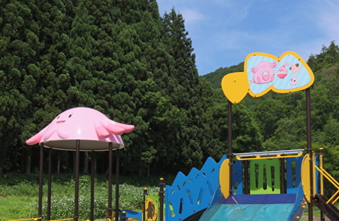 福島県昭和村にあるポケモンキャラクターをモチーフにしたラッキー公園