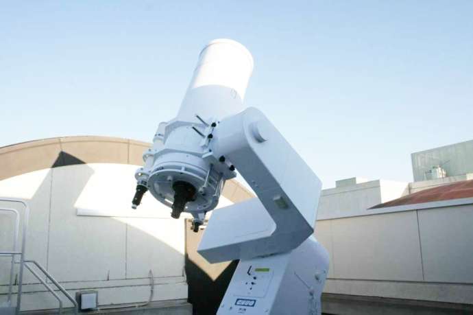半田空の科学館の天体観測所にある大型望遠鏡