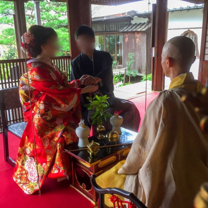 當麻寺の仏前結婚式