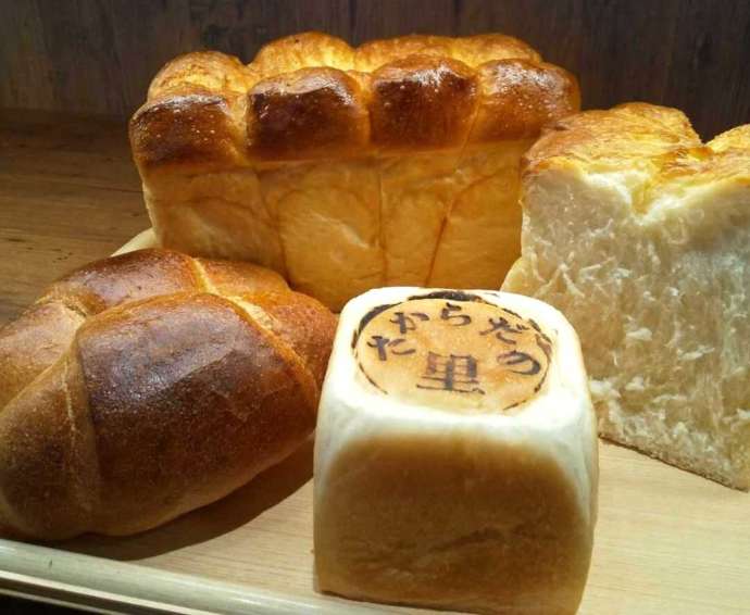 香川県三豊市にある「道の駅 たからだの里さいた」で売られているパン