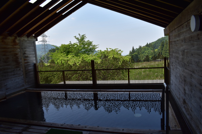 長野県高山村にある蕨温泉のふれあいの湯