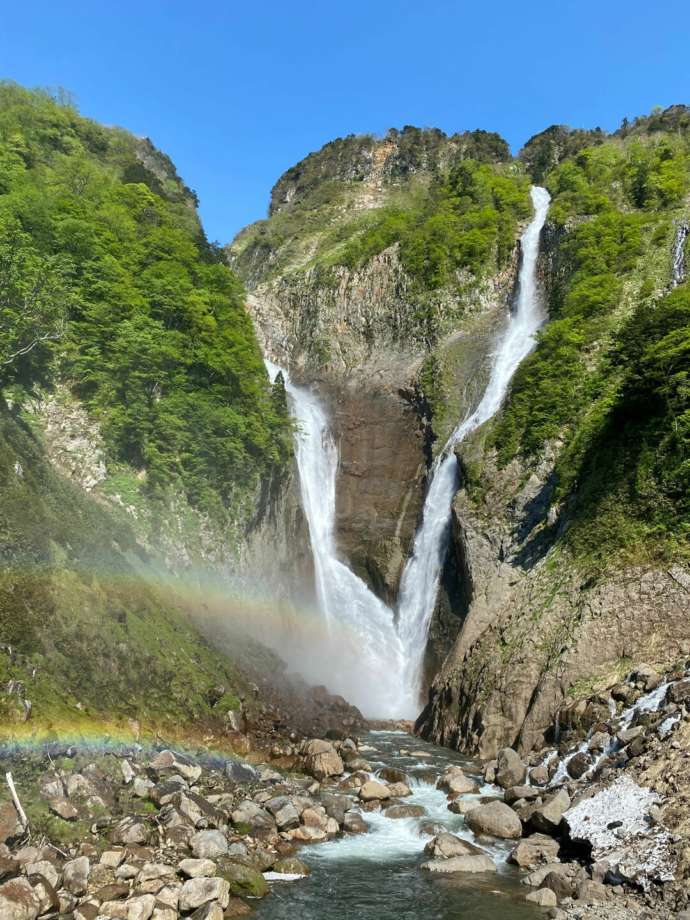 立山町の称名滝