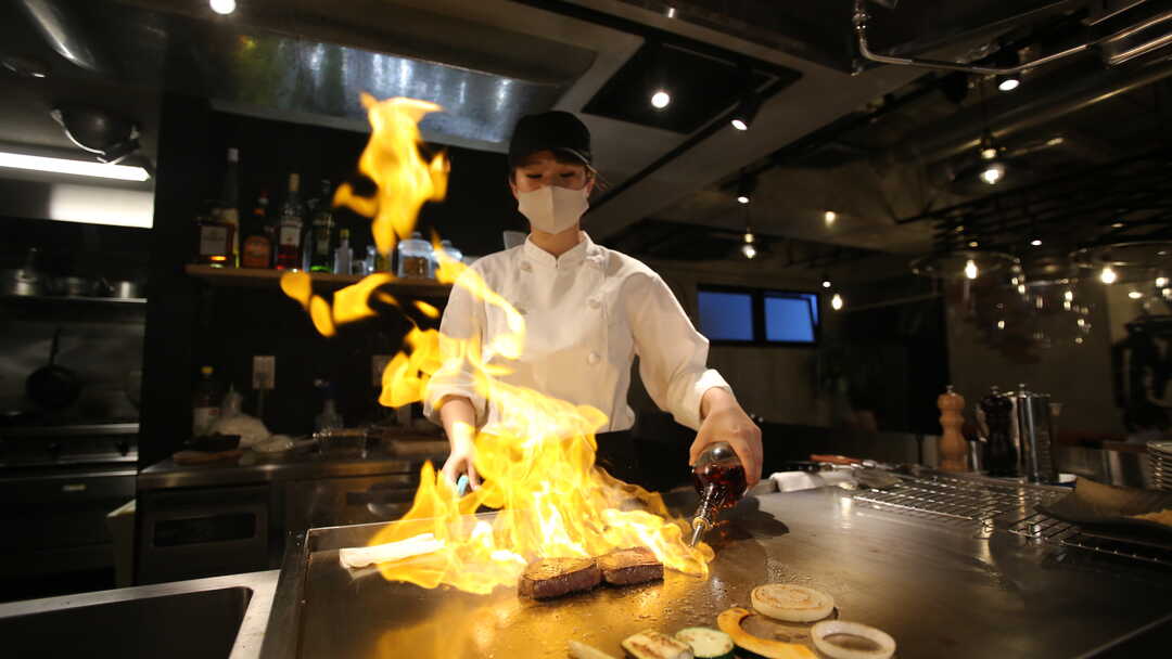 東京都港区にある鉄板焼きイタリアンカフェ MASH CAFE TOKYOの鉄板焼き