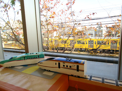 所沢市こども支援センタールピナスの電車が見えるコーナー