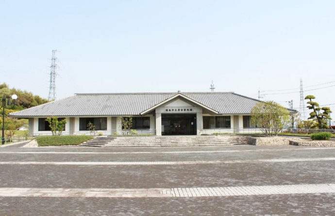 徳島県徳島市国府町にある徳島市立考古資料館外観