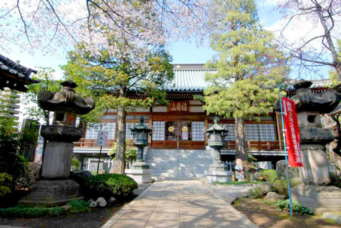 徳蔵寺の本堂の写真