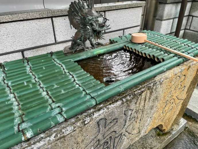 とうかさん圓隆寺の手水鉢