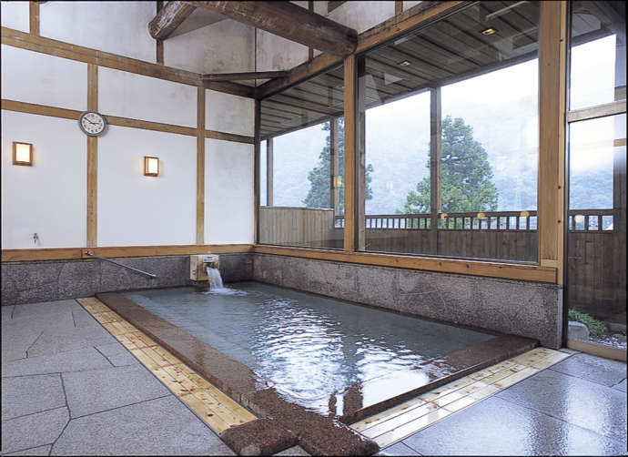 湯沢町の共同浴場である駒子の湯