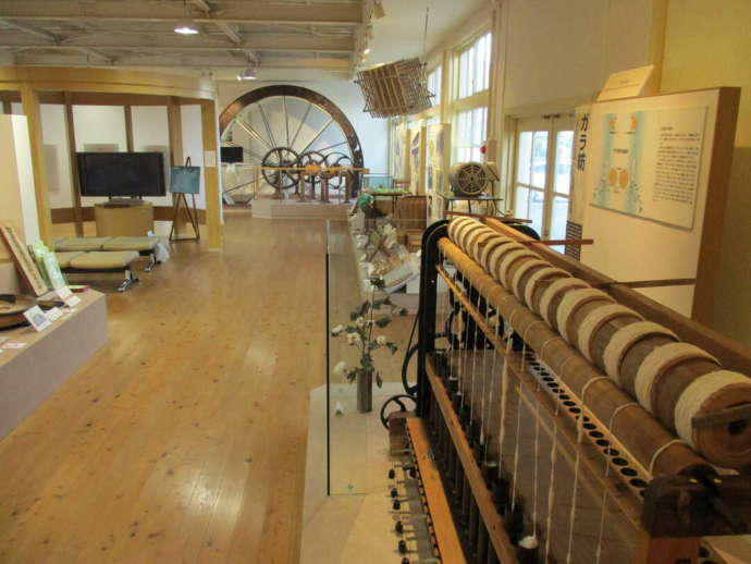 豊田市近代の産業とくらし発見館のガラ紡に関する常設展示