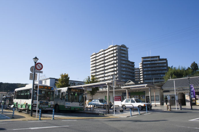 近鉄大阪線の榛原駅、南口の風景