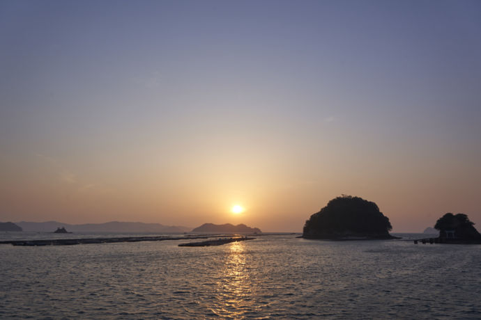 九島の南端から見える夕日