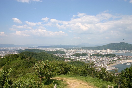 「高津子山」の頂上からの風景