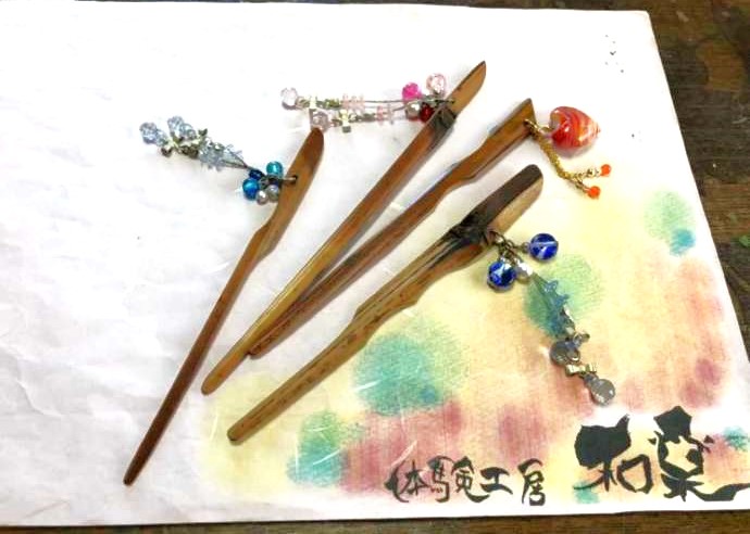 「京町屋 体験工房 和楽」で制作できる竹かんざしの例