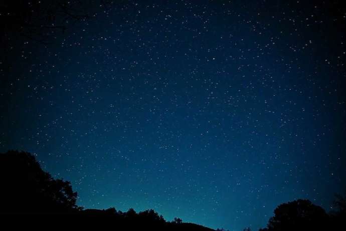 姫木平ホワイトバーチキャンプフィールドから見える星空